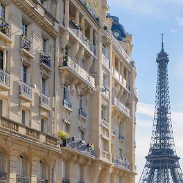 Haussmann Prestige Paris cover